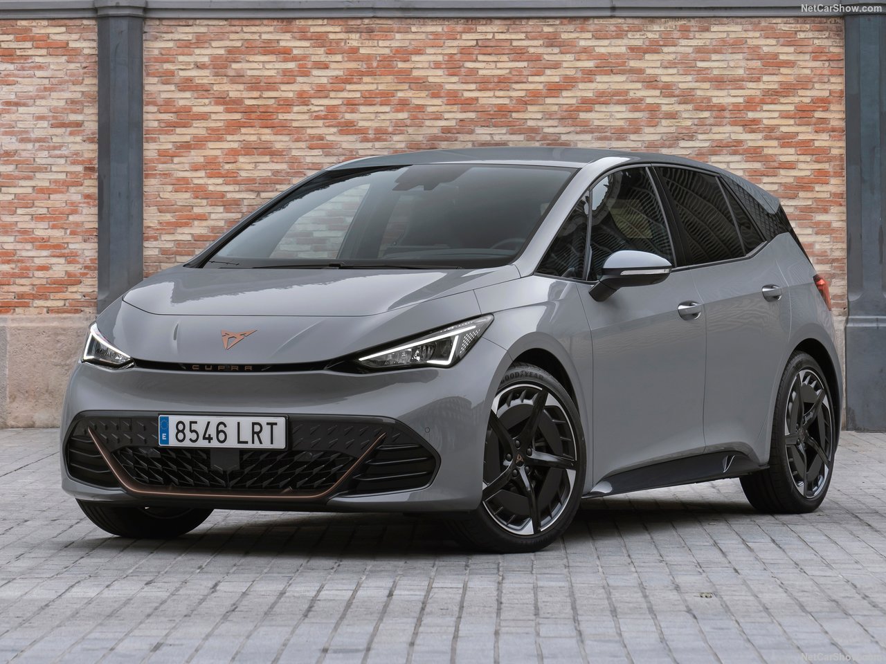 Cupra Born: Range, Power, and Key Features of the Electric Hatch